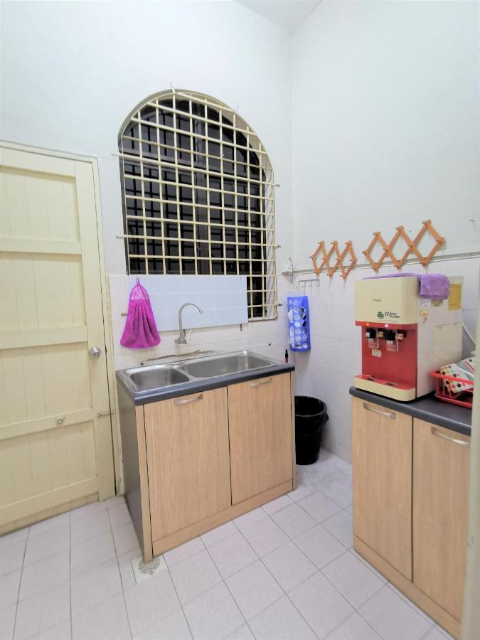 Warni Villa 8 Whole Or Room Muar Exterior photo